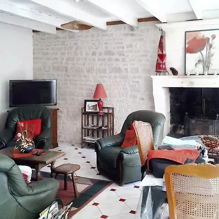 Holiday home Maison Confortable Au Coeur De Fleurac Avec Grand Jardin *