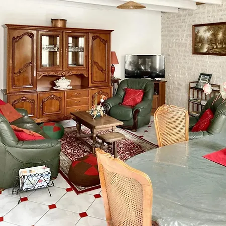 Maison Confortable Au Coeur De Fleurac Avec Grand Jardin Holiday home