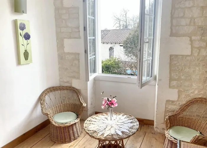 Maison Confortable Au Coeur De Fleurac Avec Grand Jardin * Fleurac (Charente)
